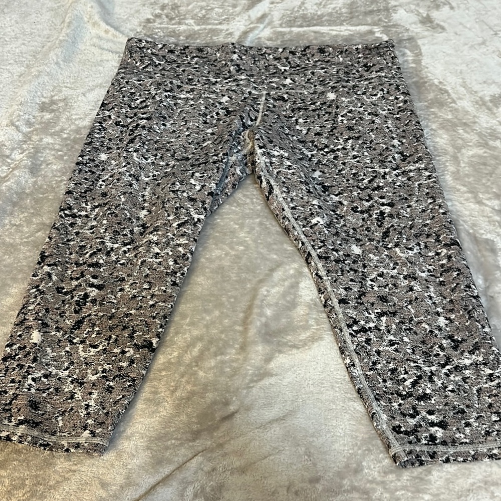 Athleta elation textured 7/8 tight